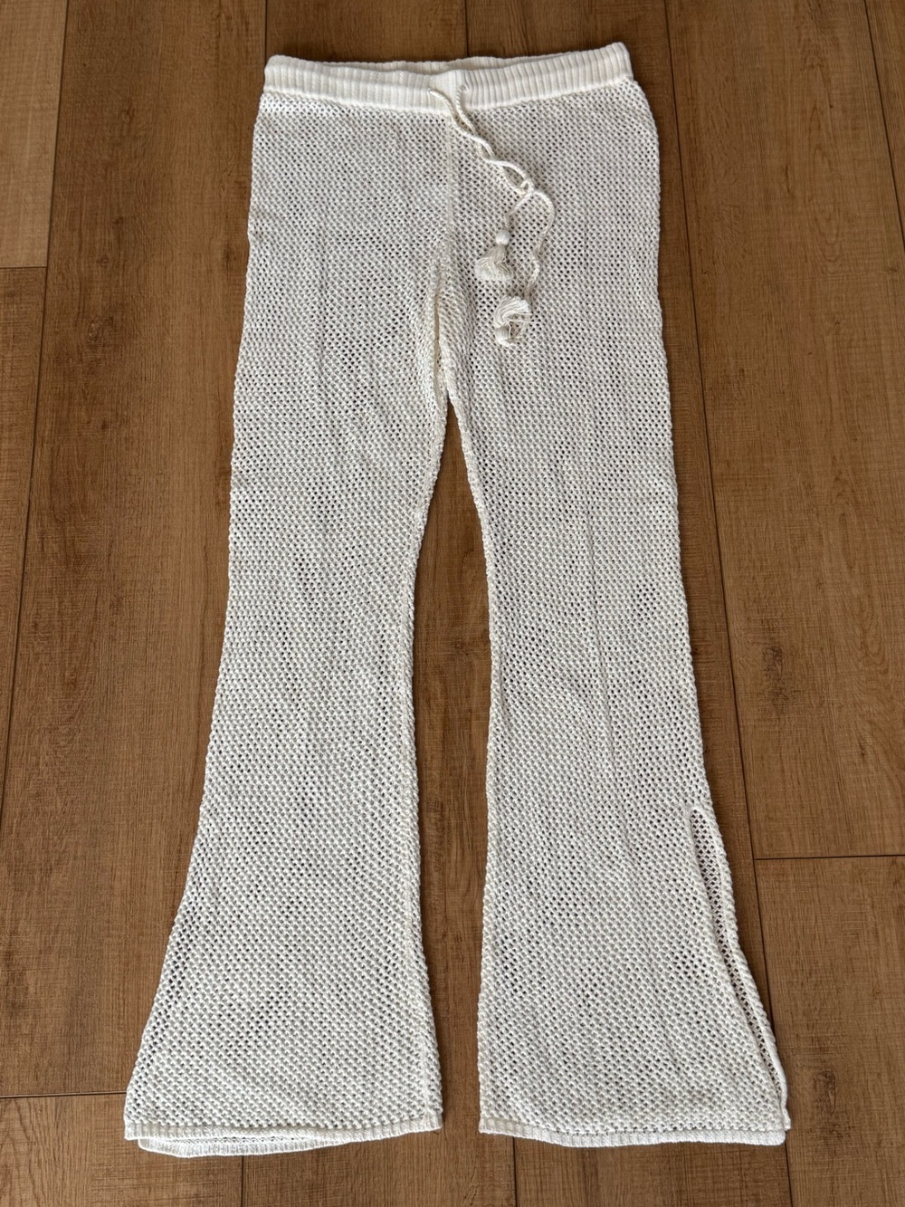 L*SPACE Oatmeal Crochet Knit Flare Pants Cover Up Size Large Resort Vacation